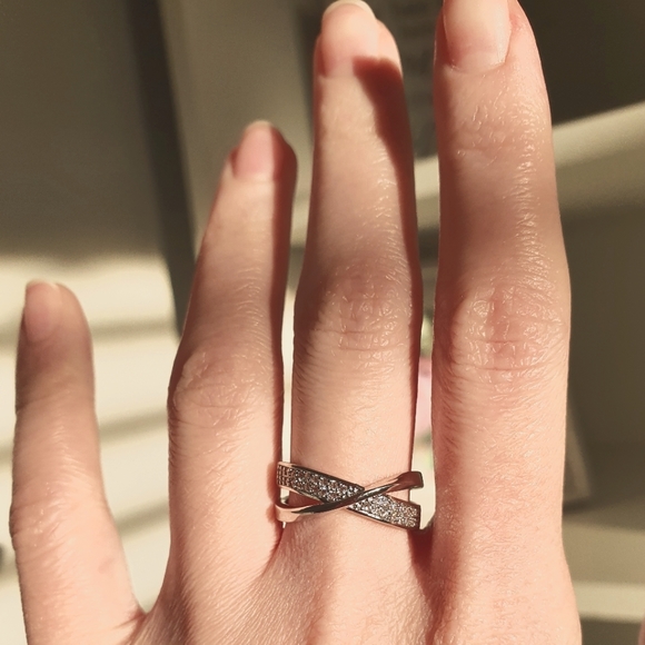 Coctail Women’s Diamond Ring - Picture 4 of 4